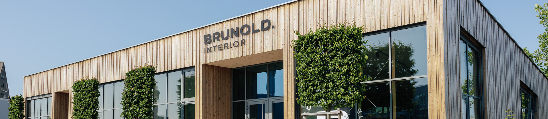 Nachhaltiger Grundstein für Schwandorf: Brunold Interior eröffnet Showroom mit E-Ladeinfrastruktur und Open-Space-Konzept